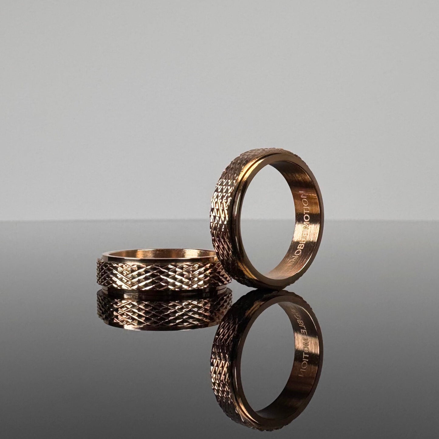 Royal Grid Ring - Rosé - NOBLE MOTION