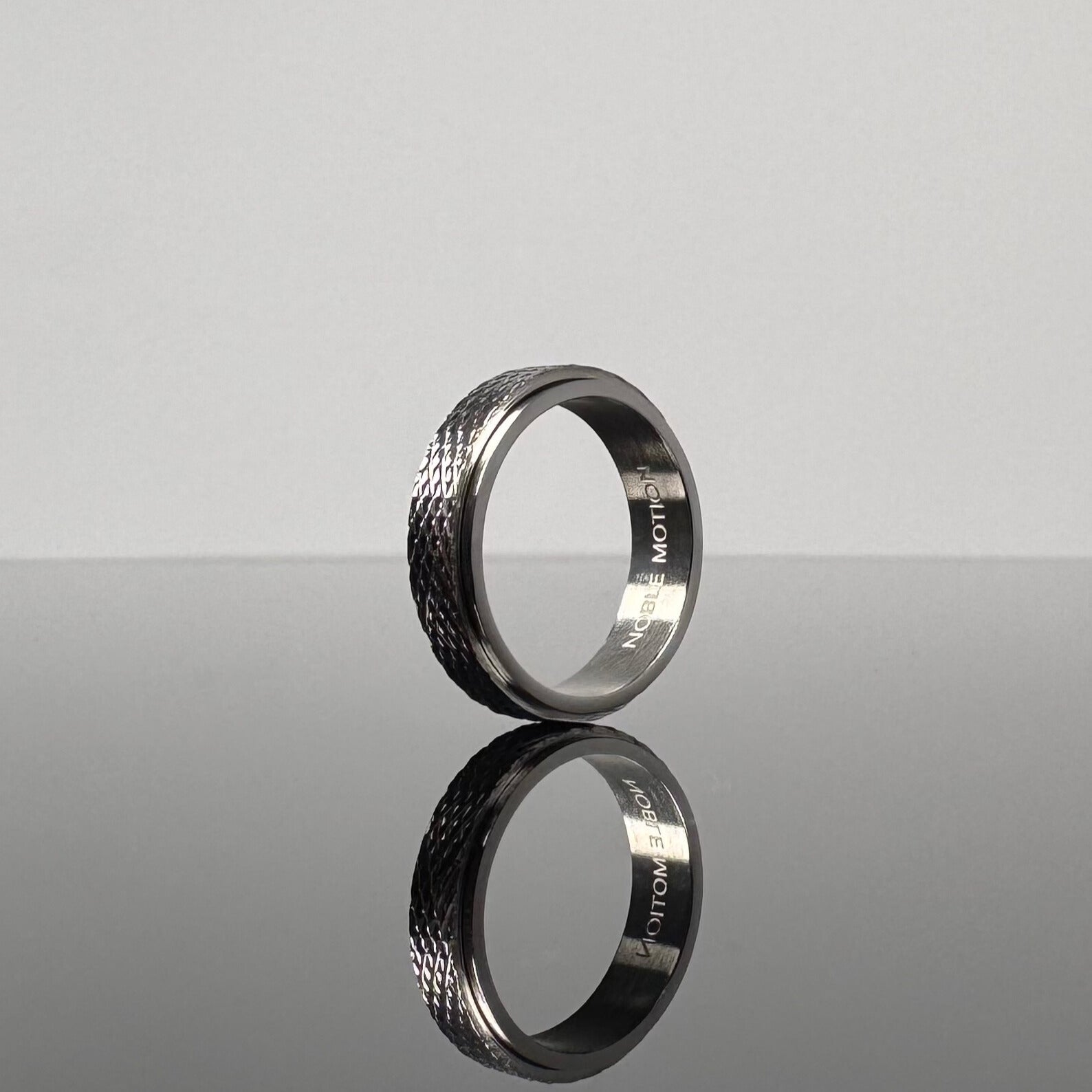 Royal Grid Ring - Silver - NOBLE MOTION